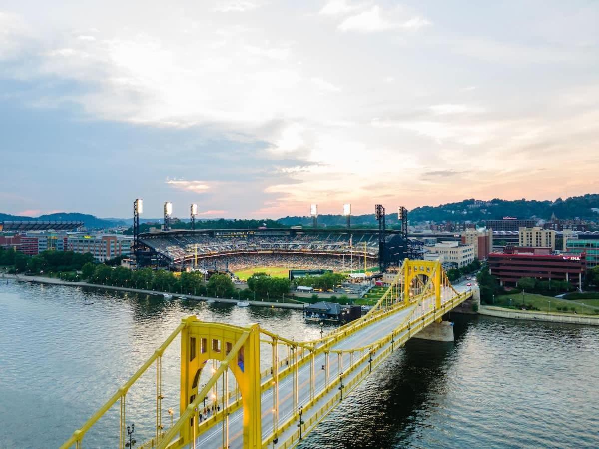 City Living Budget Friendly 1Bd Walk To Stadiums Pittsburgh Exterior foto